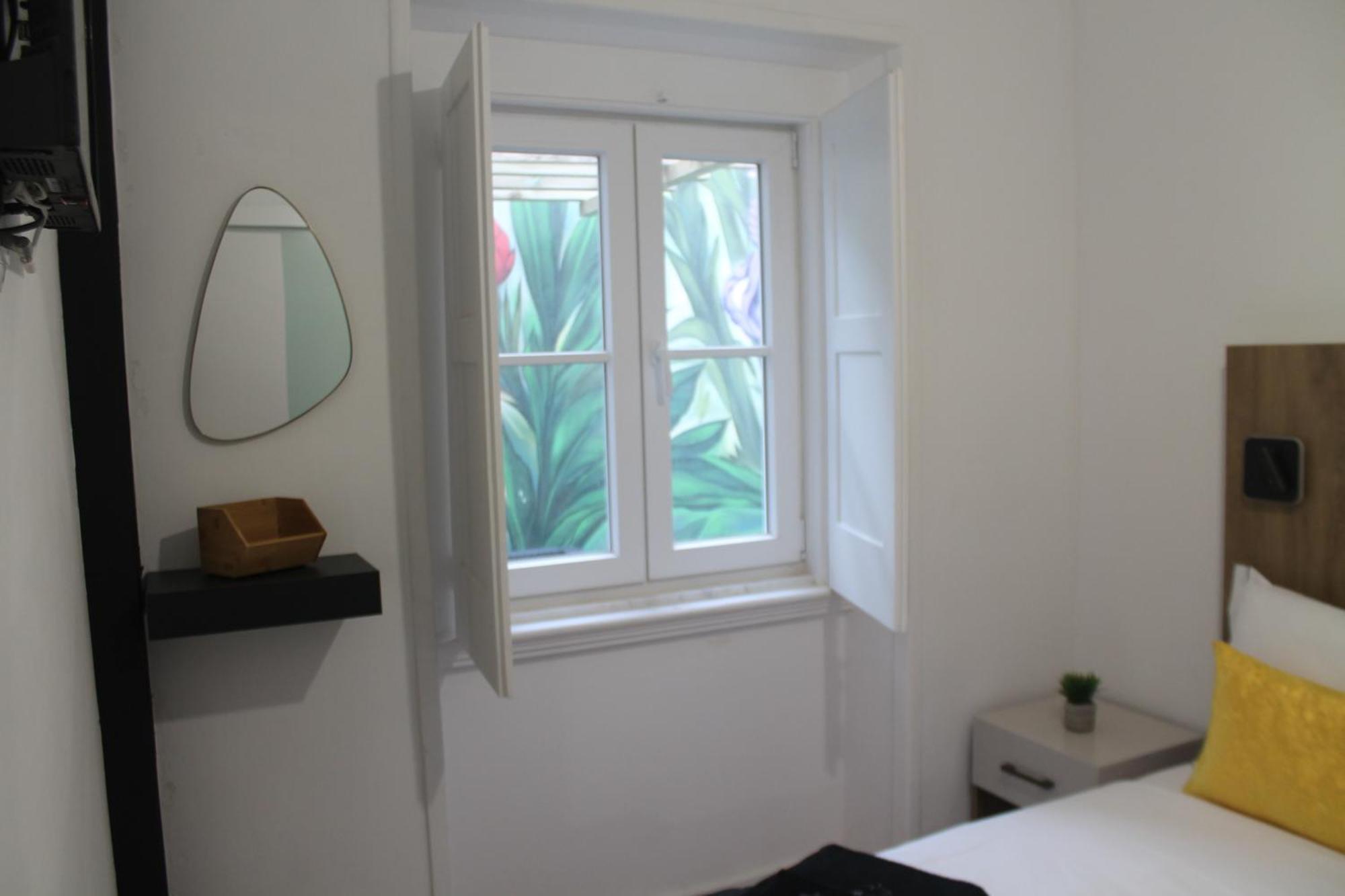 Real Guest House Costa de Caparica Buitenkant foto