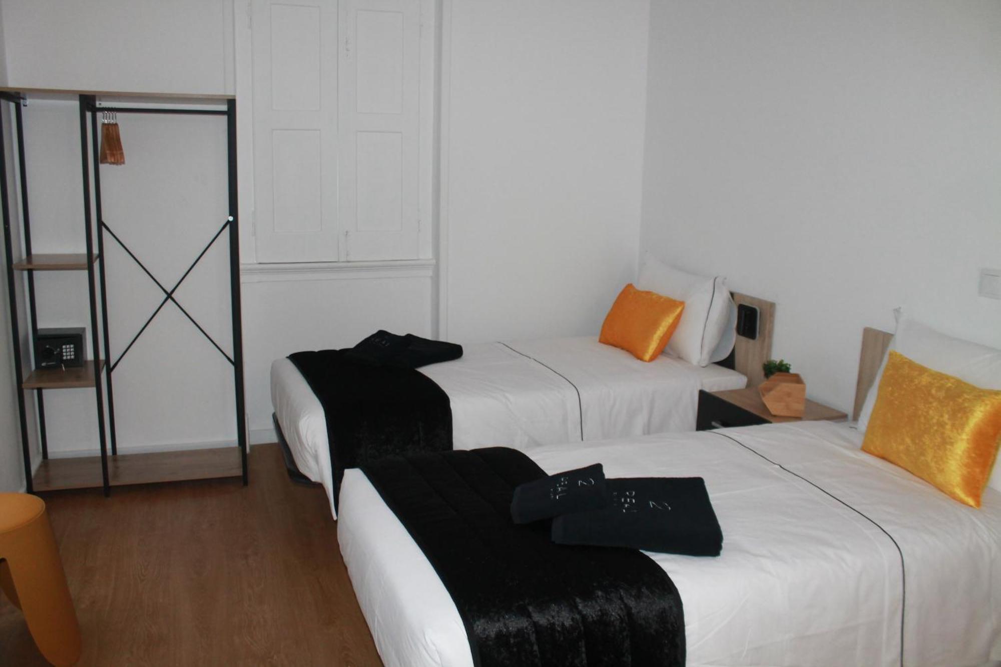 Real Guest House Costa de Caparica Buitenkant foto