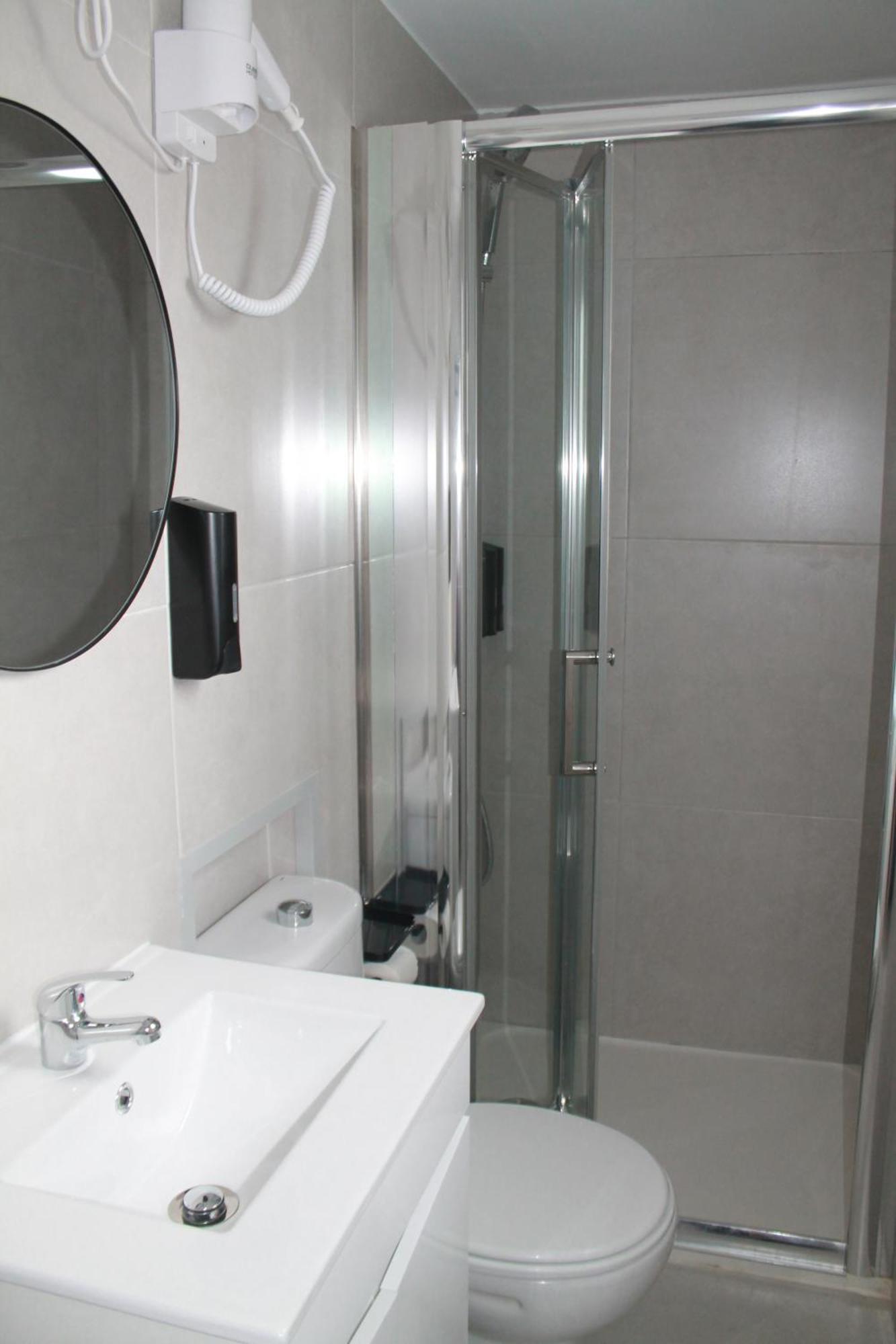 Real Guest House Costa de Caparica Buitenkant foto