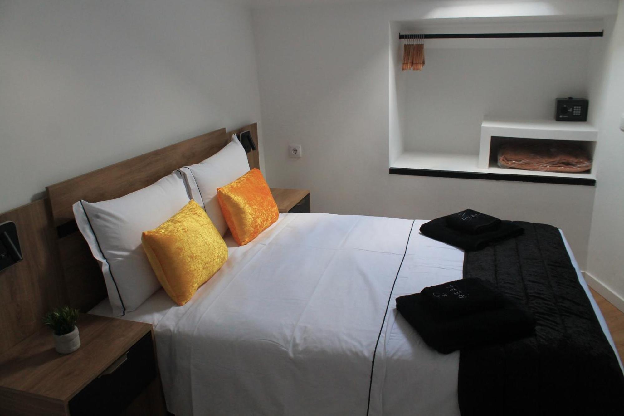 Real Guest House Costa de Caparica Buitenkant foto